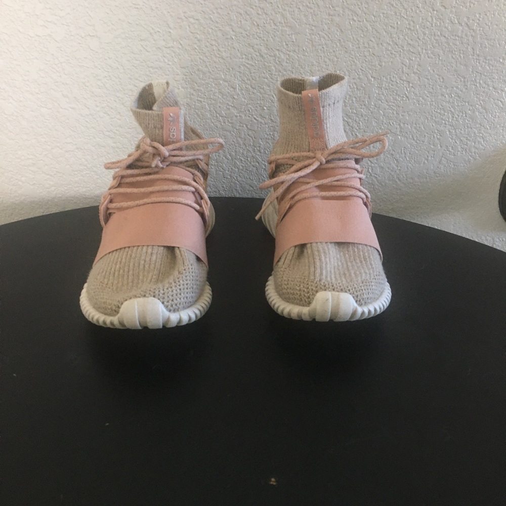 Adidas “Tubular Dooms”